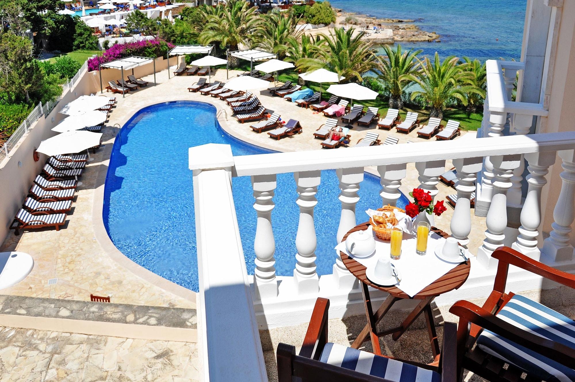 Grand Hotel Palladium Santa Eulalia Del Rio Exterior foto