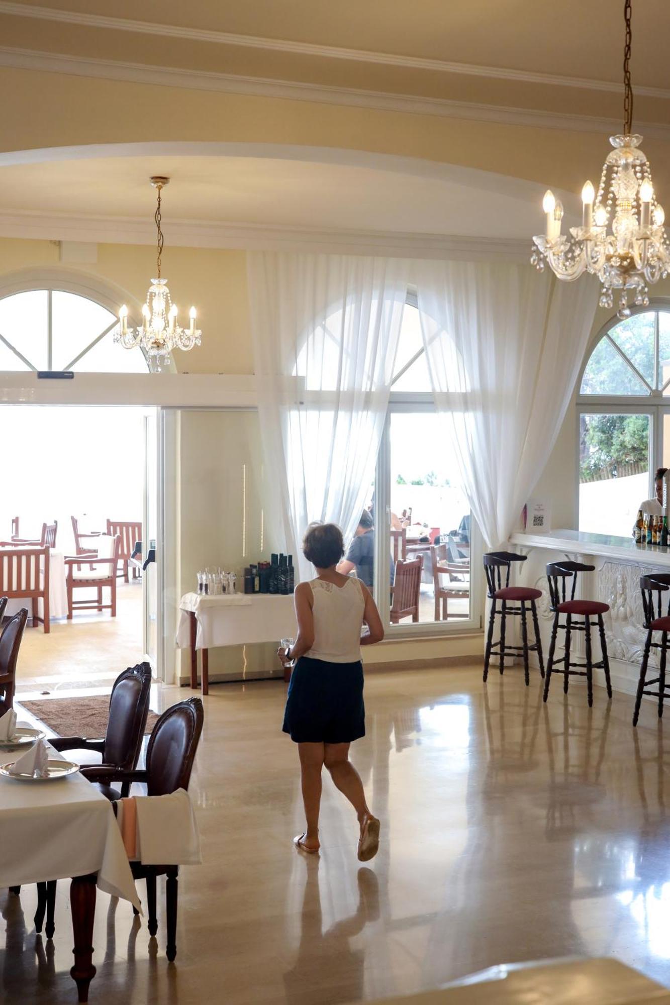 Grand Hotel Palladium Santa Eulalia Del Rio Exterior foto