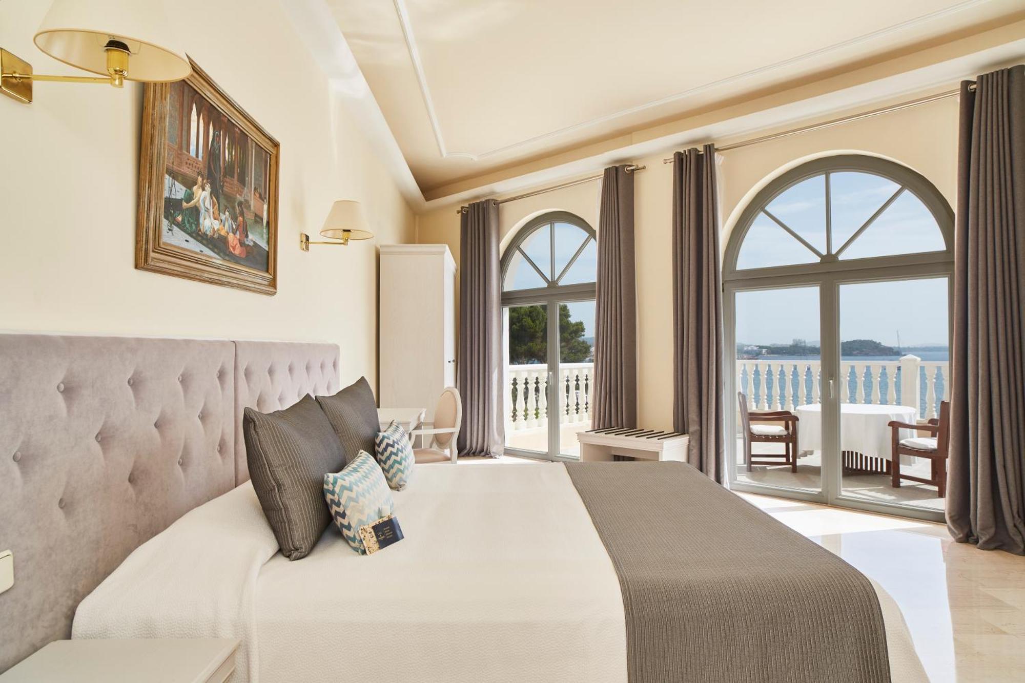 Grand Hotel Palladium Santa Eulalia Del Rio Exterior foto
