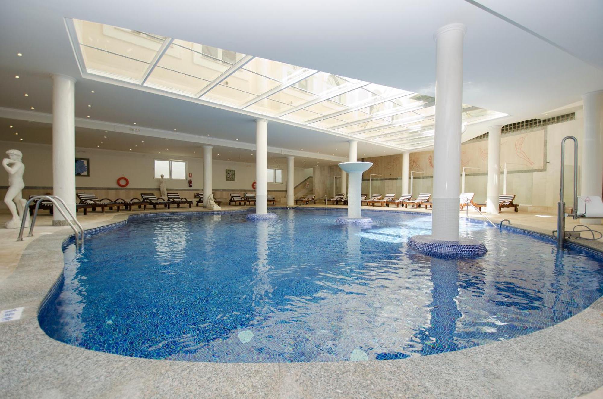 Grand Hotel Palladium Santa Eulalia Del Rio Exterior foto